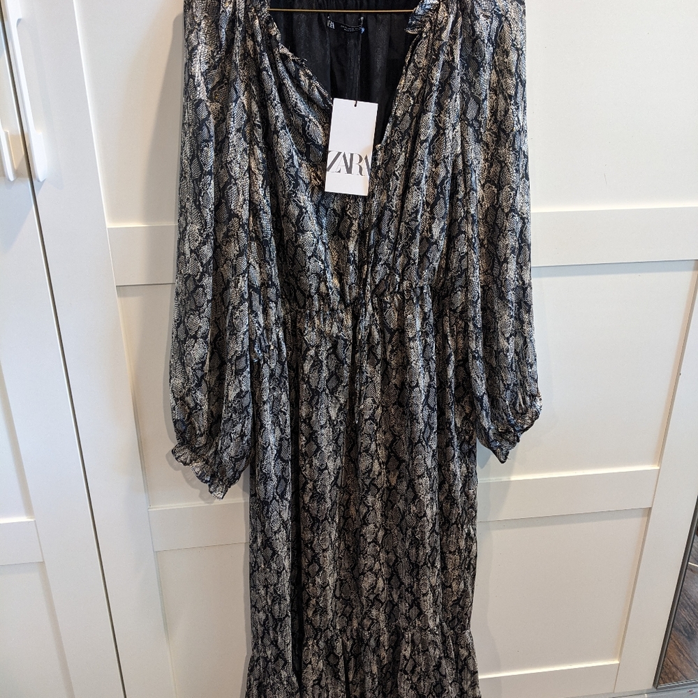 Women's dress